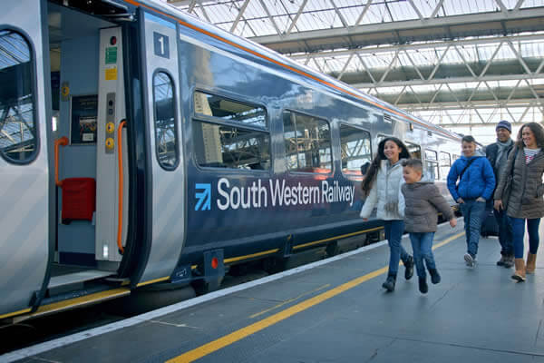 Trains between London & Southampton cruise terminals 2020